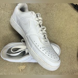 Nike Court Vision Low